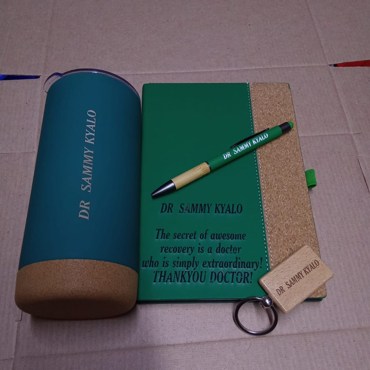 Executive Stationery Gift Set – Versatile Notebook, Pen & Keyholder Executive Stationery Gift Set – Versatile Notebook, Pen & Keyholder